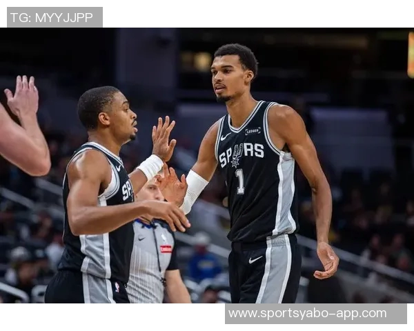 追梦与文班齐肩并进卡斯尔重塑马刺赢球文化的重要角色